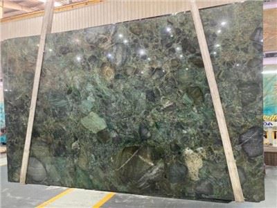 Γρανίτης Pollock Green