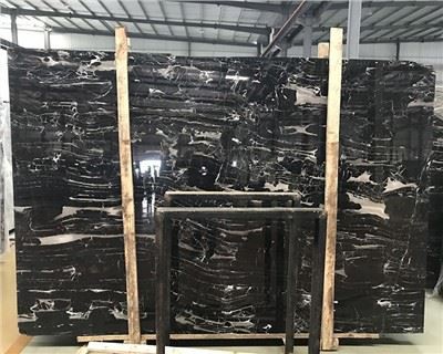 Ασημένιες μαρμάρινες πλάκες δράκων