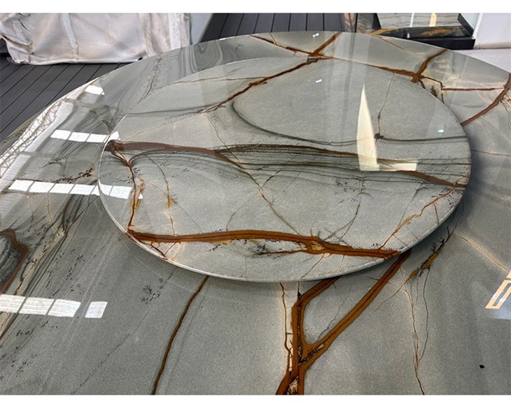 Tables Tables